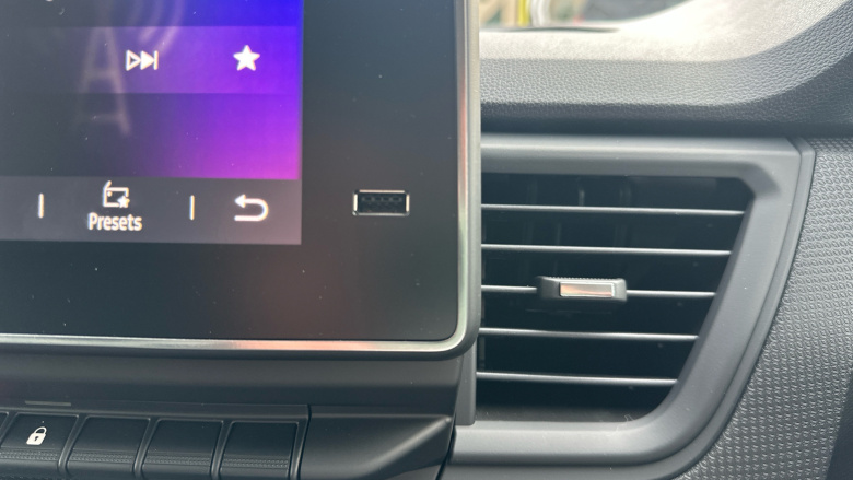 Renault Trafic Lwb Diesel LL30 Blue dCi 130 Advance [Safety] Van